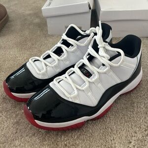 Air Jordan 11 Retro Low